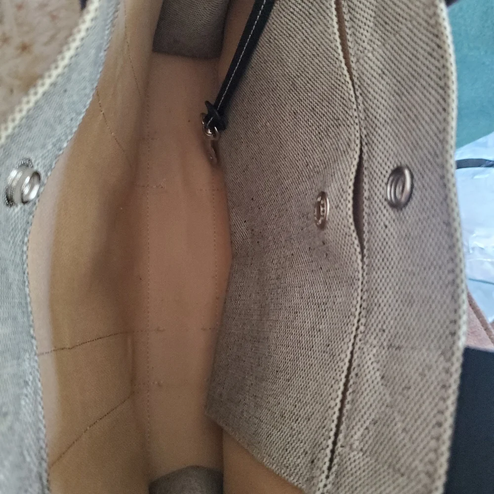 Dooney and bourke Canvas Tote Editors Edition. NWOT - Picture 6 of 8